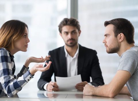 Cómo superar un divorcio de forma asequible